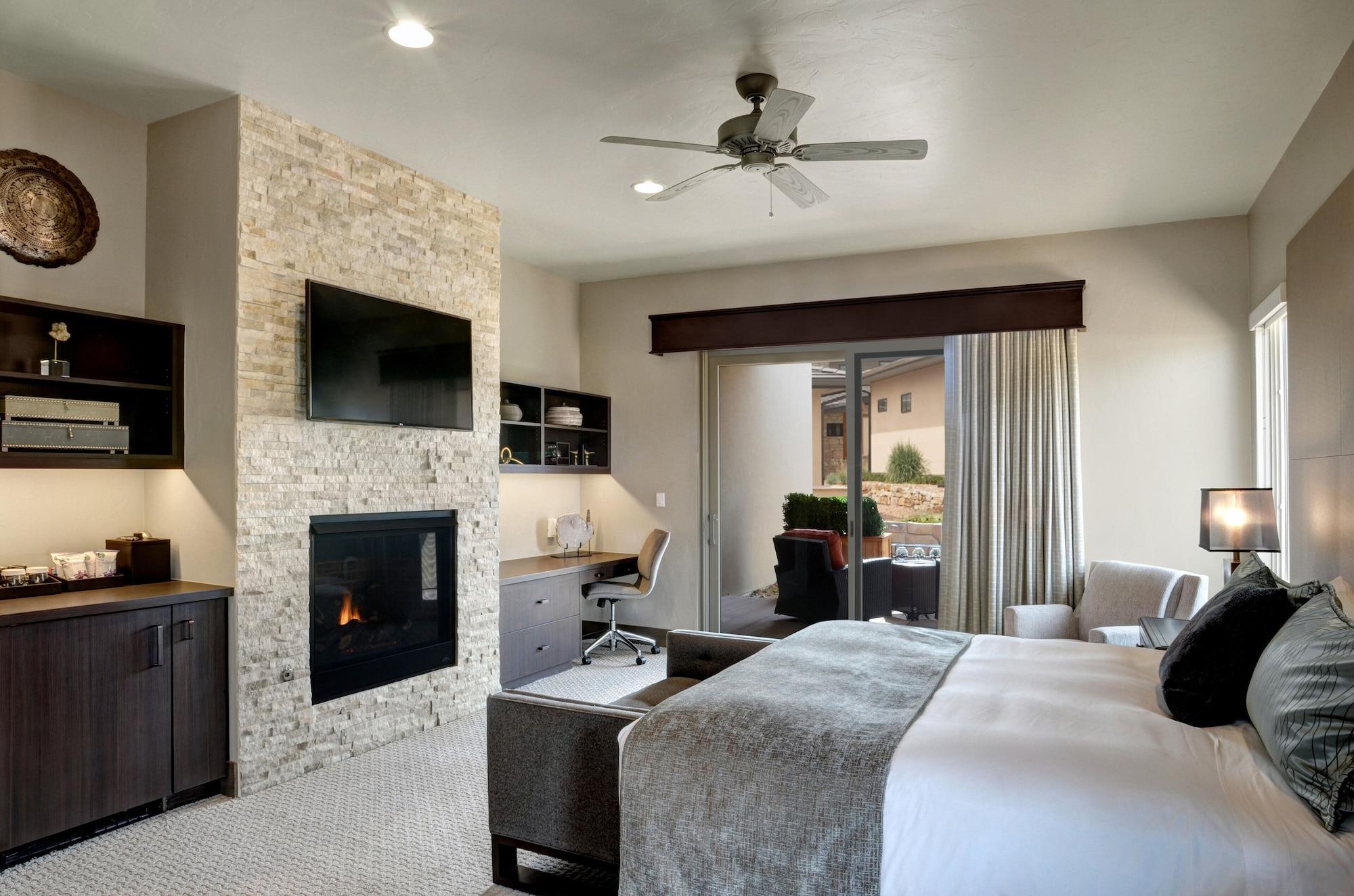 Garden Of The Gods & Club Hotel 4*