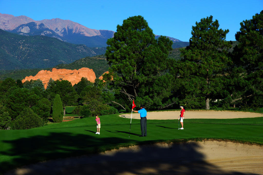 Hotel Garden Of The Gods & Club