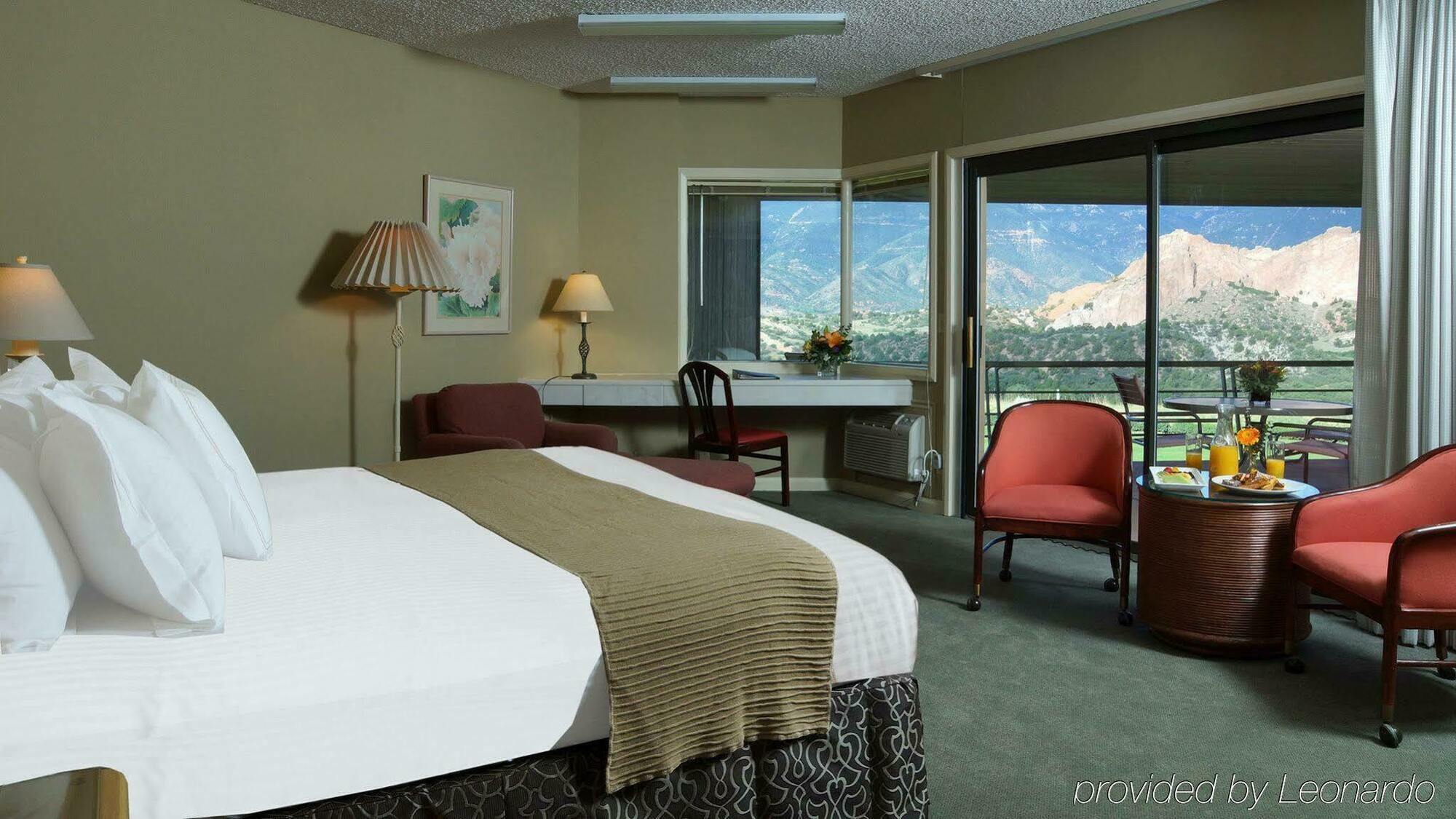 Hotel Garden Of The Gods & Club 4*